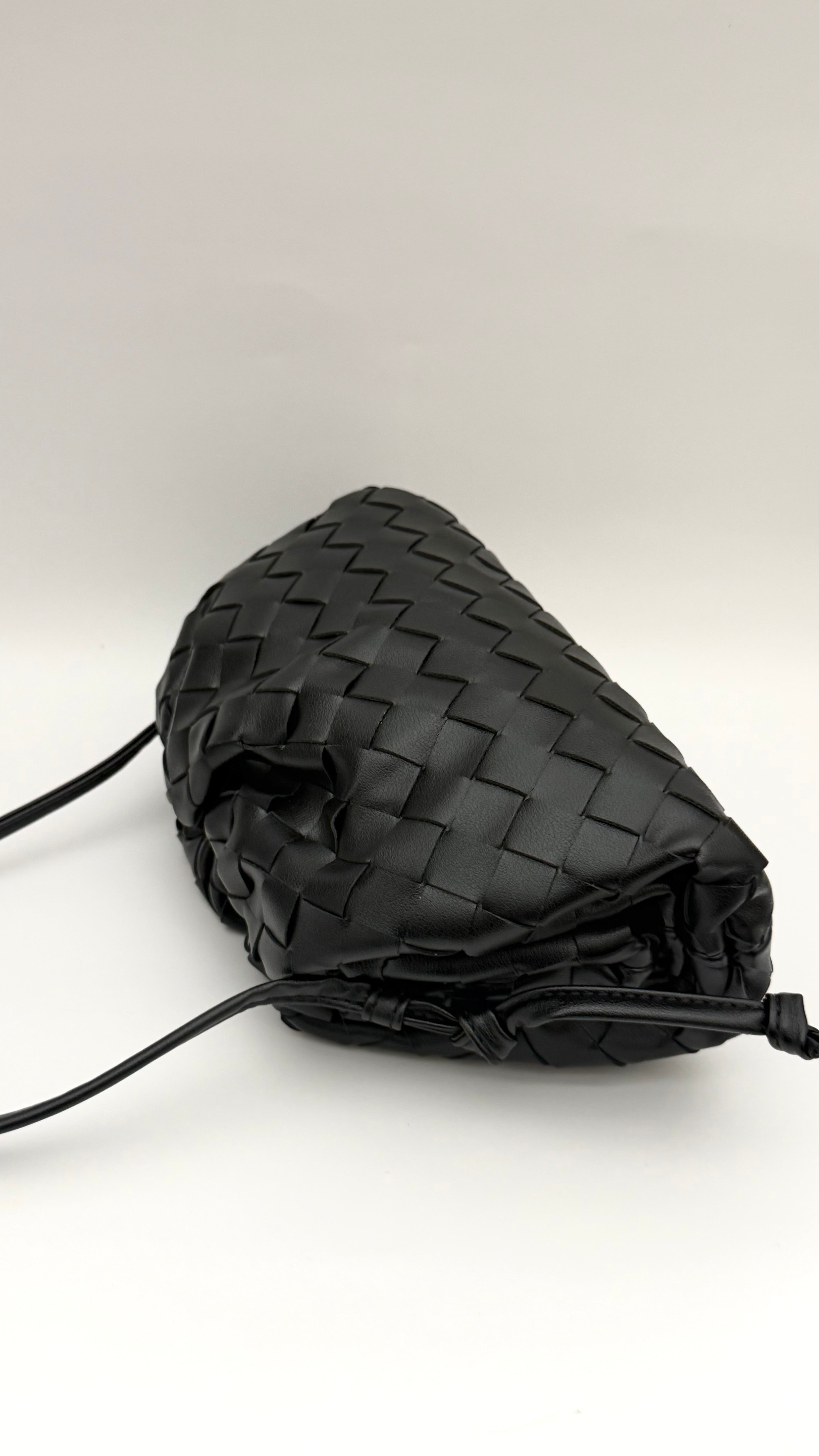 The Classic Black 02