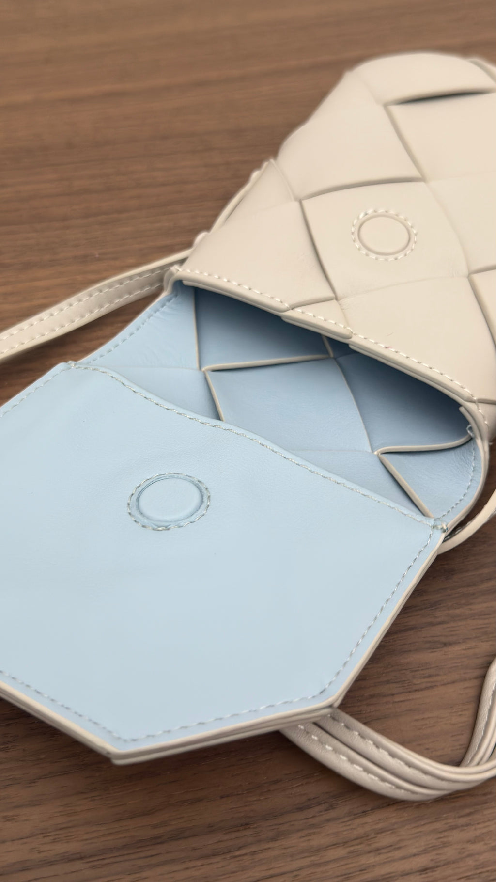 Seren Flap Phone Pouch White x Pastel Blue