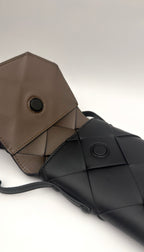 Seren Flap Phone Pouch Black x Taupe