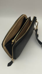 The Essential Wallet on Chain Black
