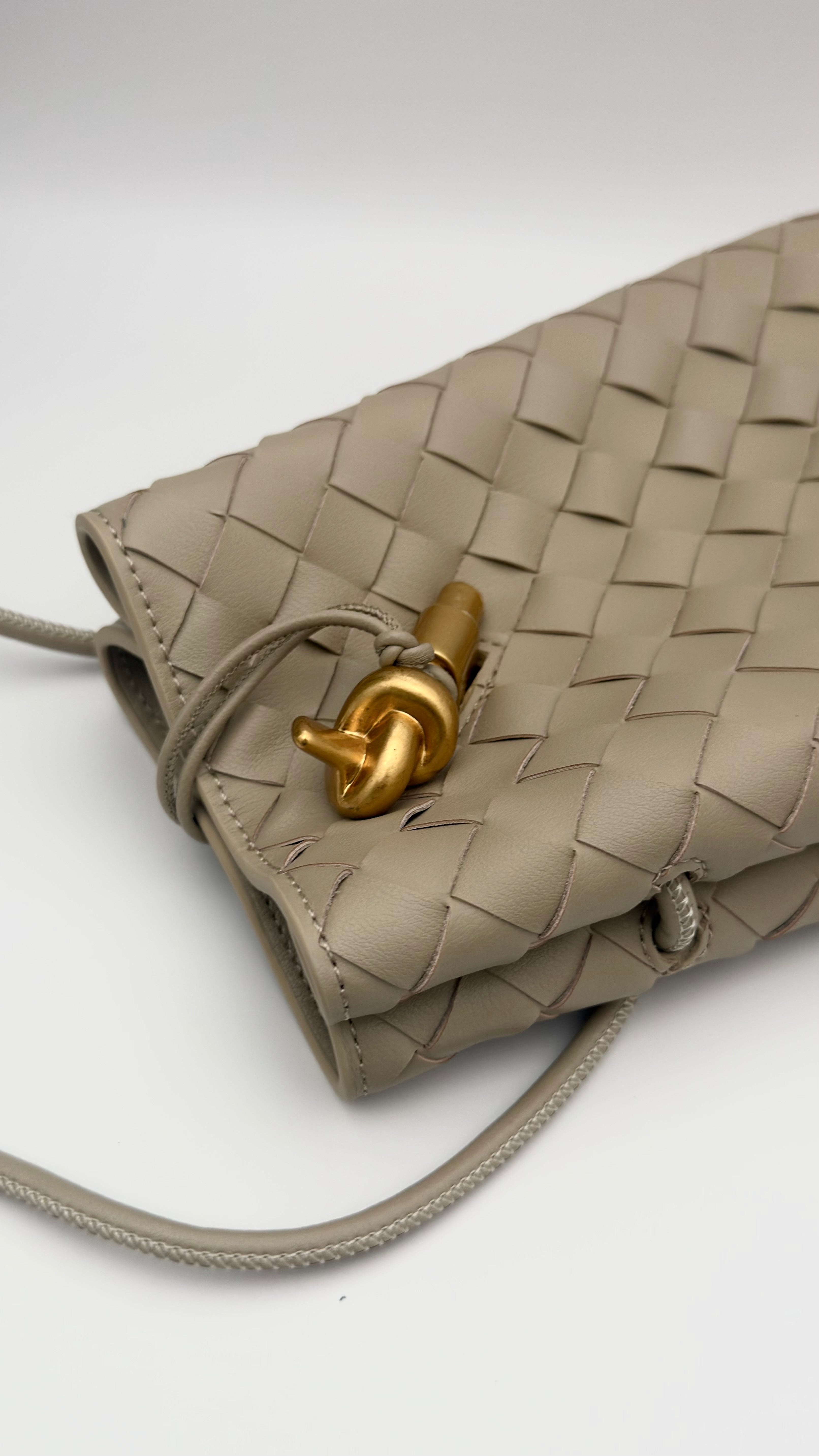 Seren Phone Pouch Beige