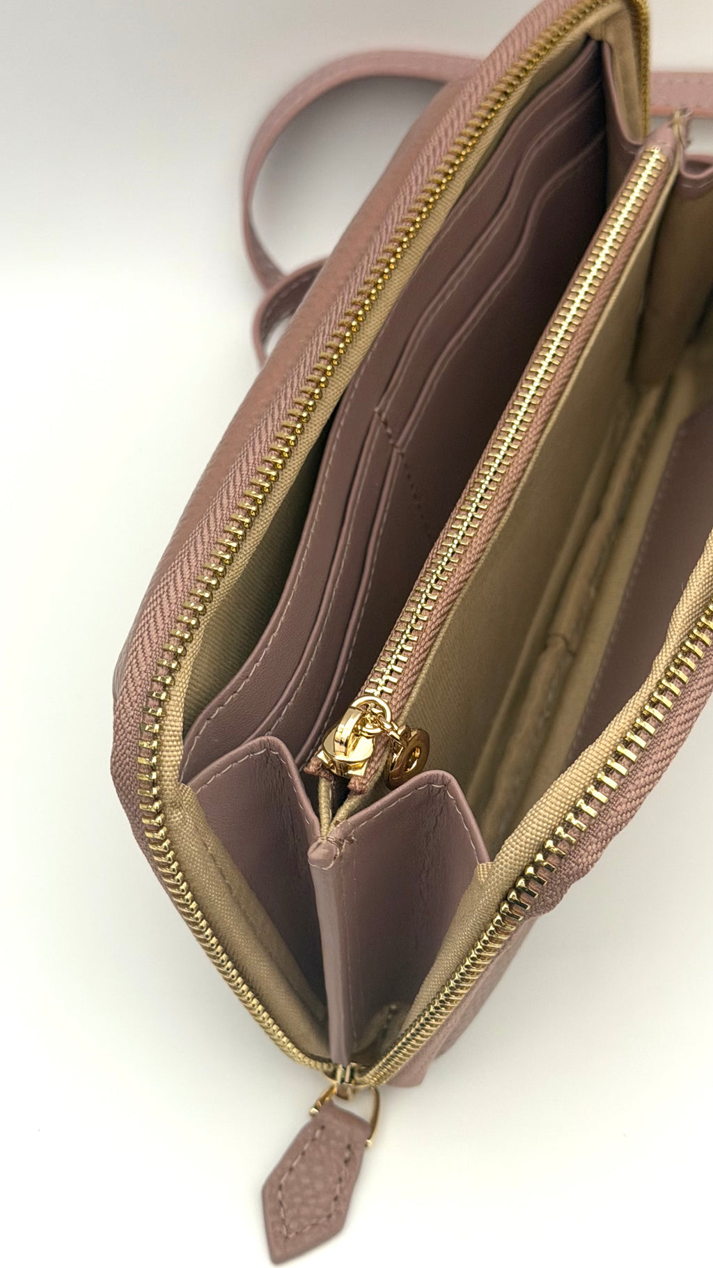 The Essential Wallet on Chain Dusty Pink