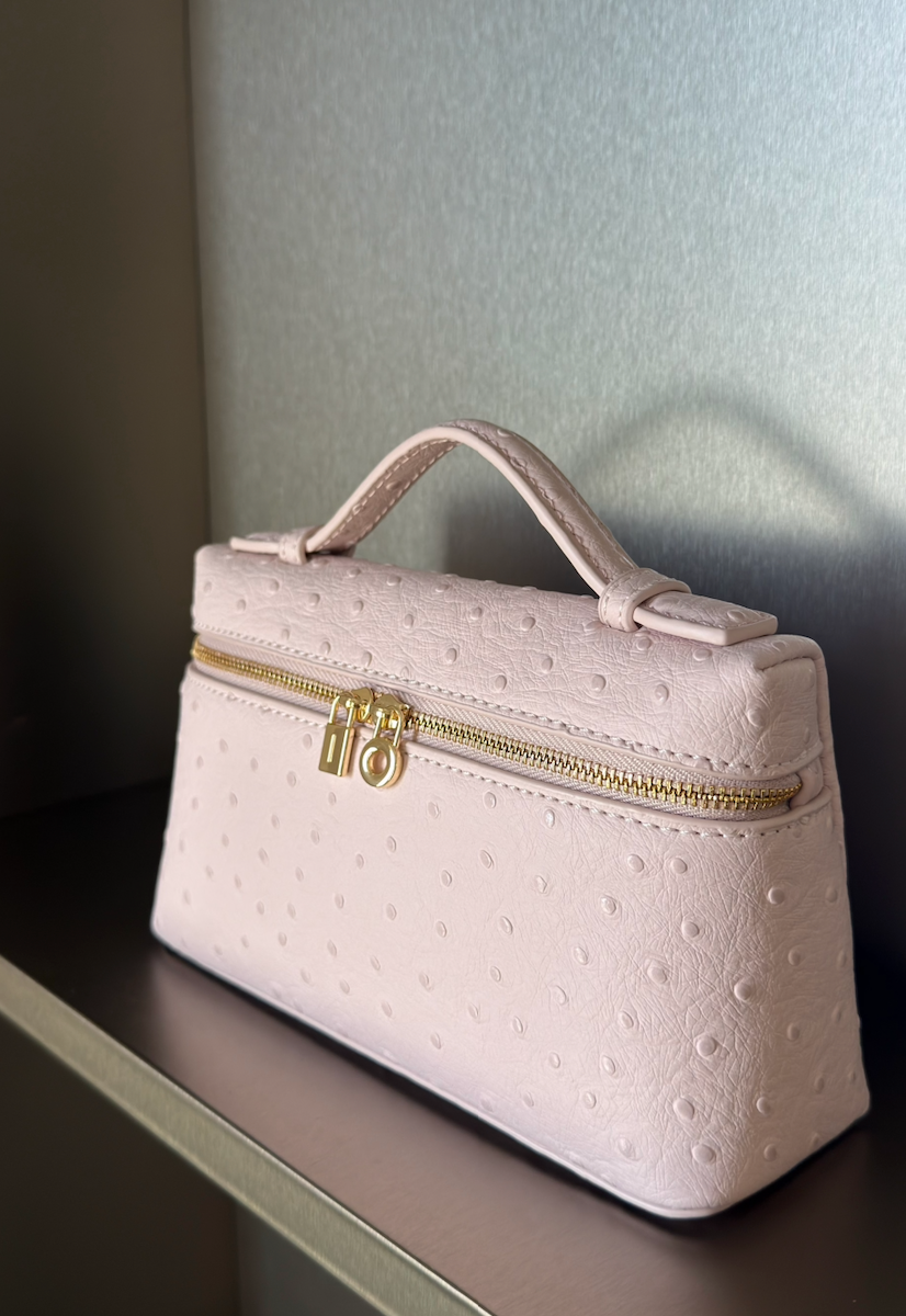 Aloura Ostrich Pastel Pink