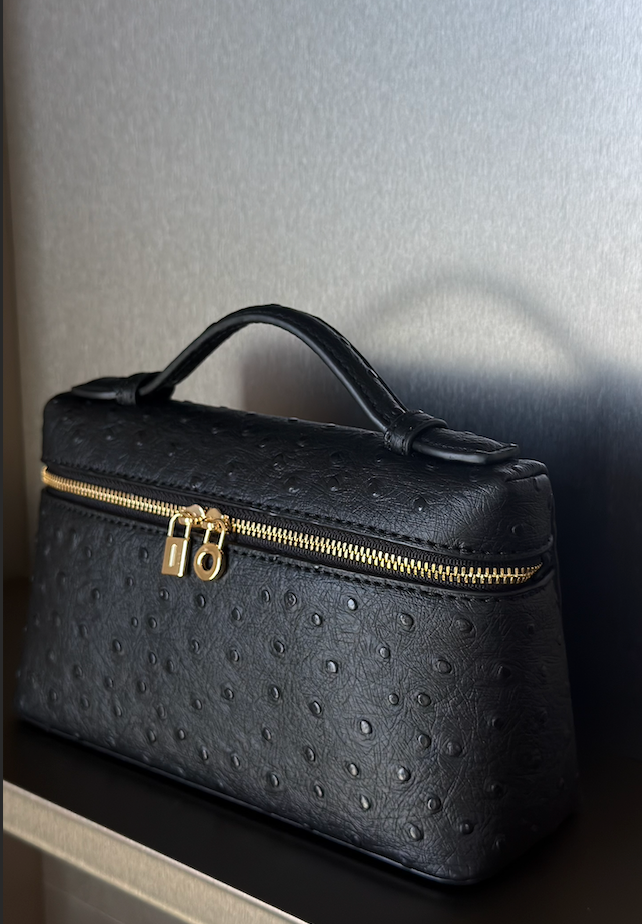 Aloura Ostrich Classic Black