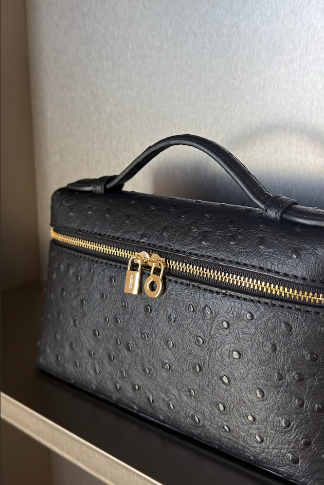 Aloura Ostrich Classic Black
