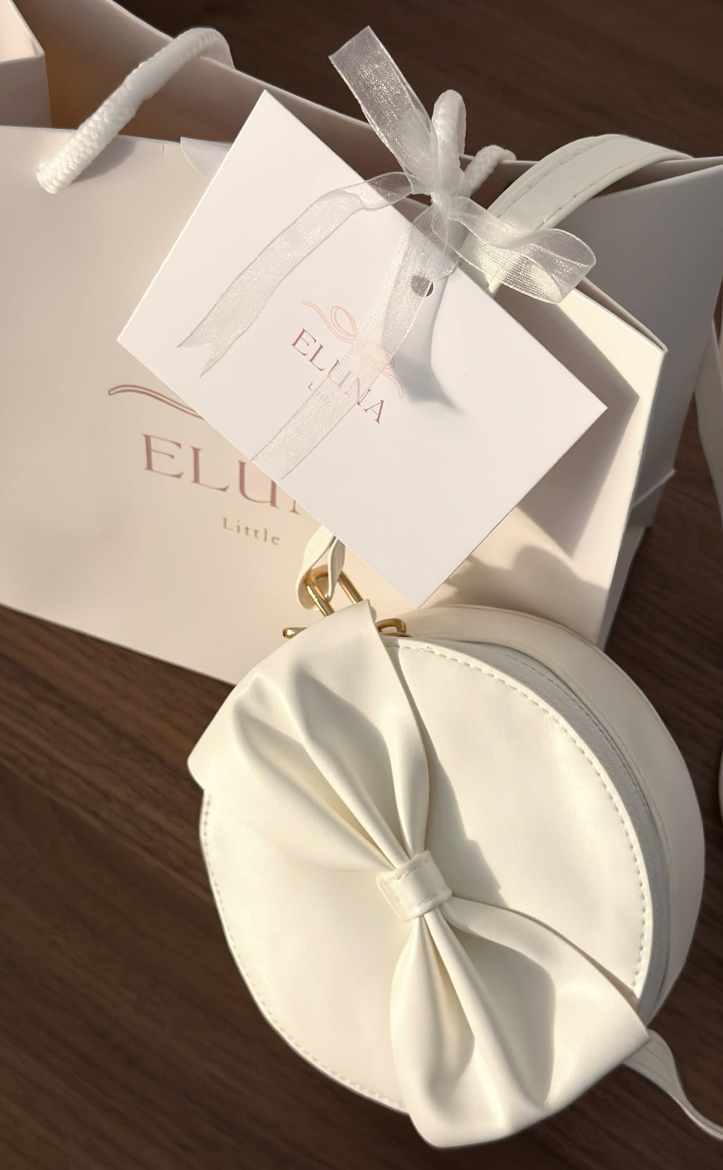Little Ivory Round Bow
