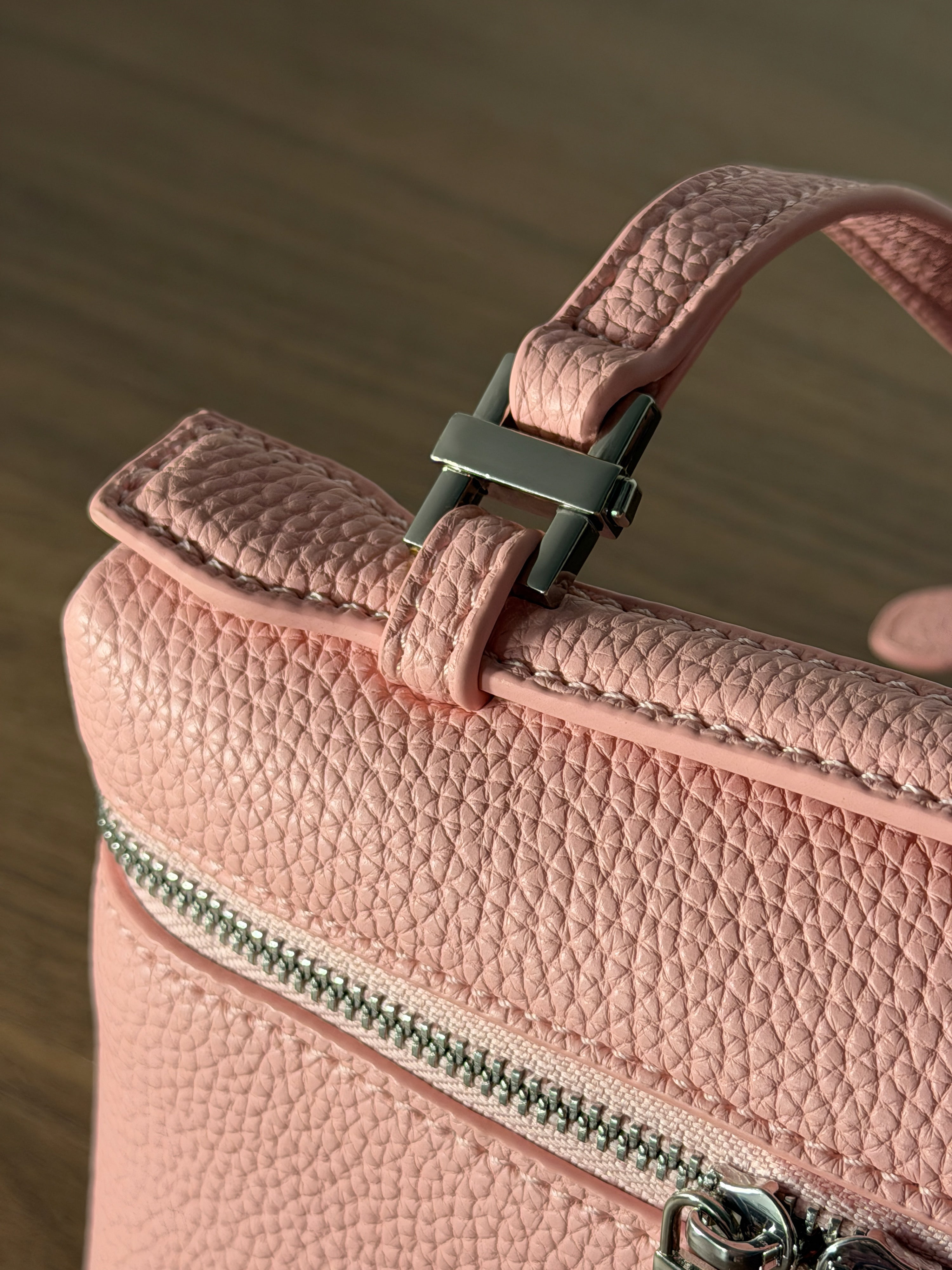 Aloura Blush Bloom