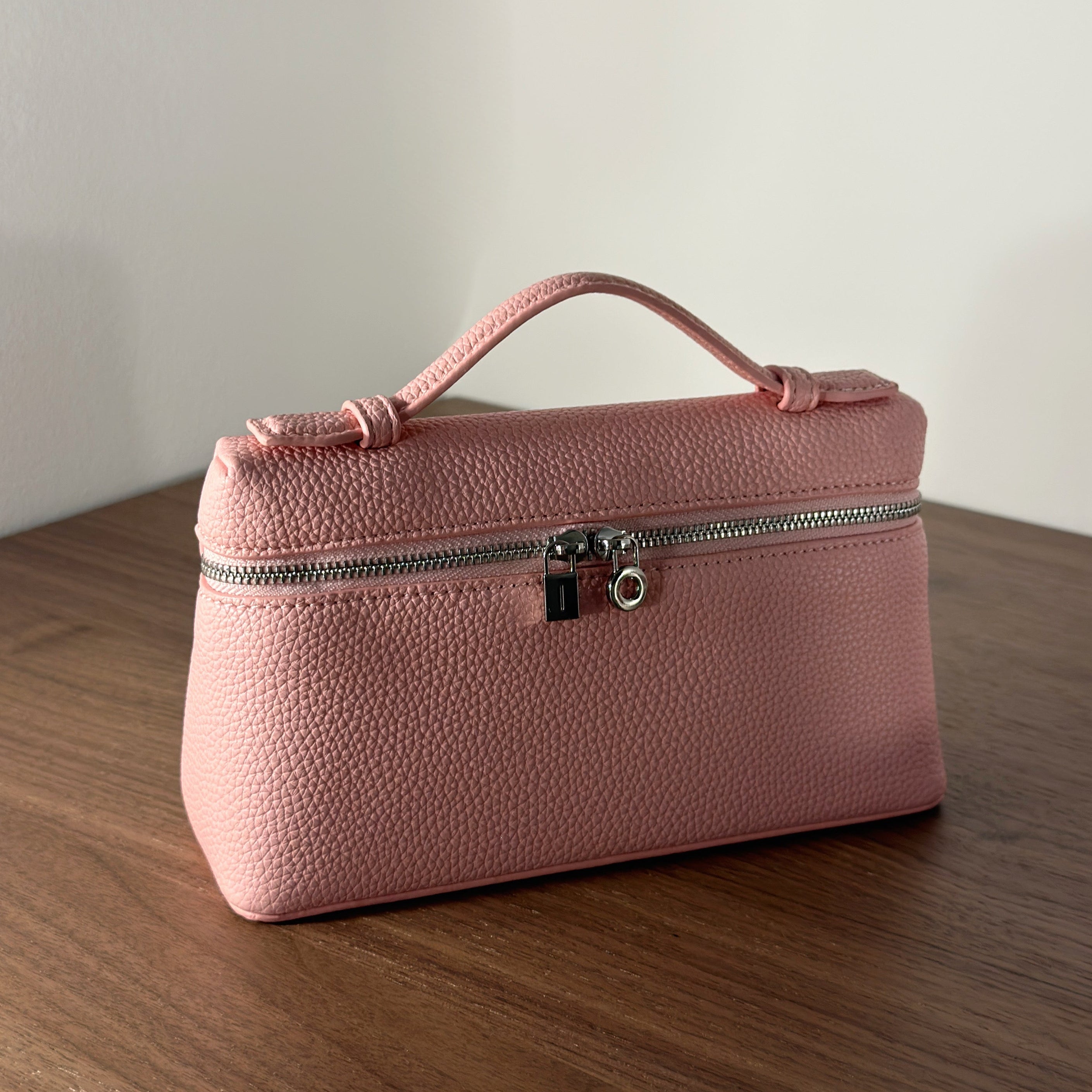 Aloura Blush Bloom