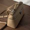 Aloura Light Taupe