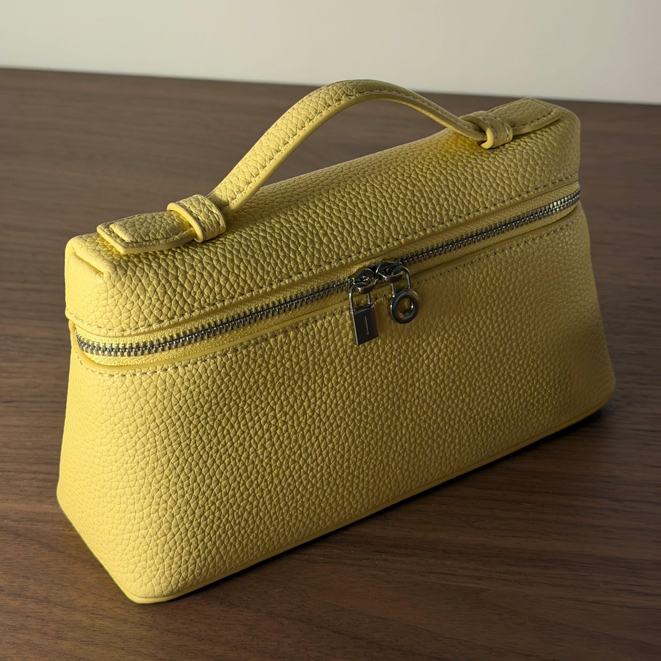 Aloura Butter Yellow